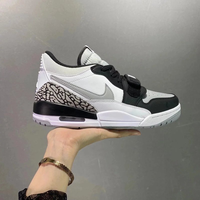 import placeholder for 707